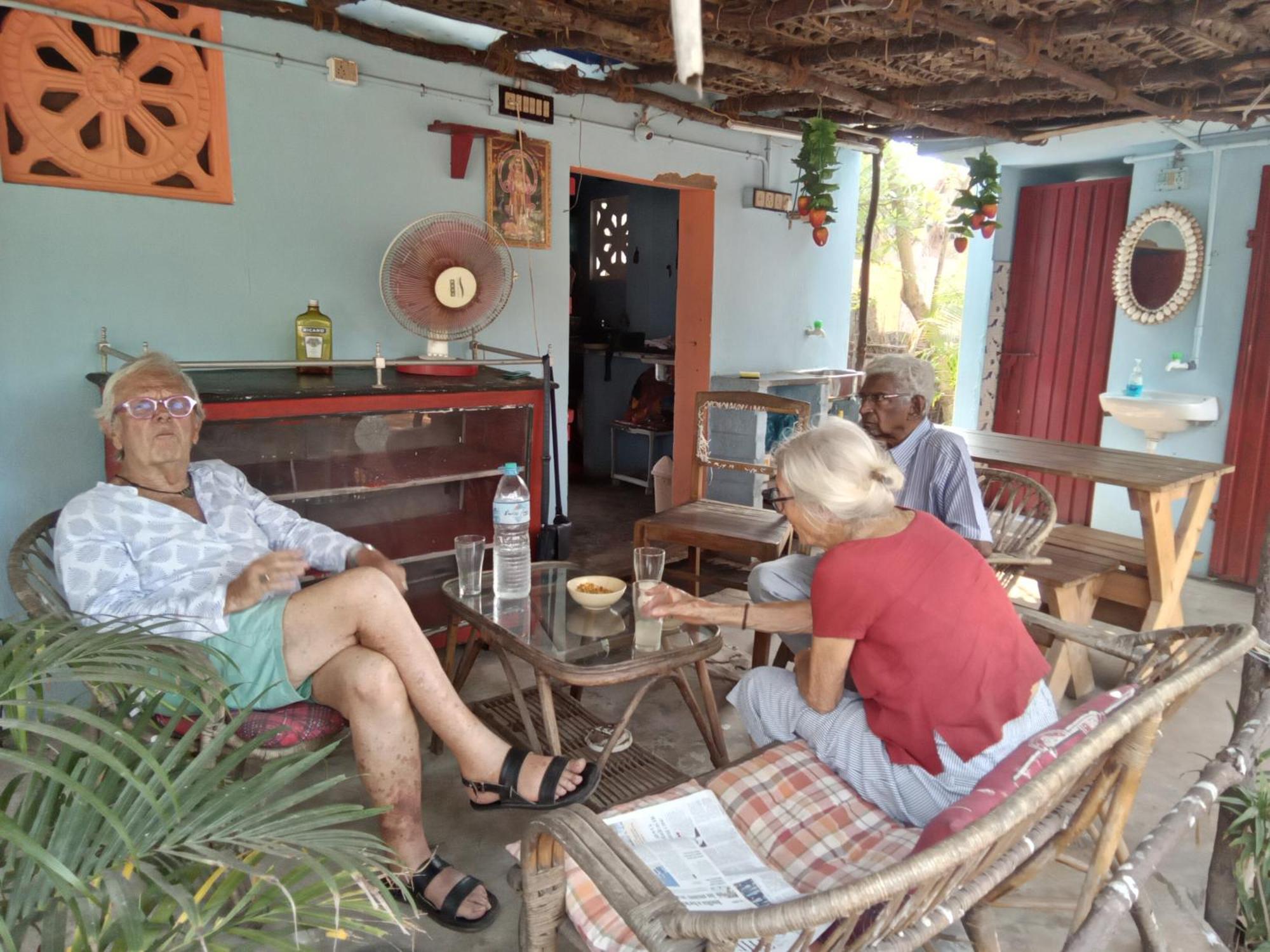 Valentine Budget Guest House Kottakuppam ภายนอก รูปภาพ